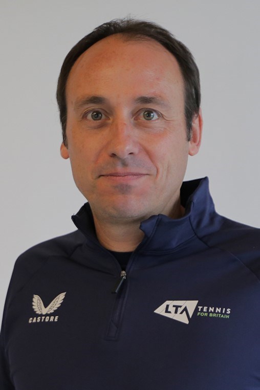 Olly Scadgell headshot